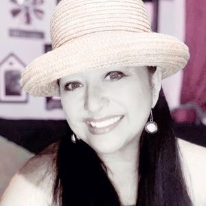 Meet your Posher, Sheri